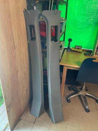 2002-2004 T1N sprinter B Pillars 1