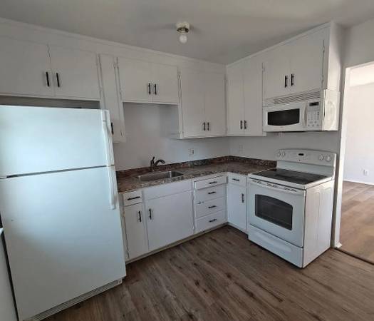 $3,461 / 3br - 1259ft2 - 734 San Miguel Ave! This charming home offers great light, big windows (san jose downtown)63857952376451123