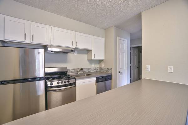 $1,299 / 1br - 508ft2 - 1/BD 1/BA, Gresham OR, Renters insurance is required (150 SW Eastman Pkwy #24, Gresham, OR)63914854275075120