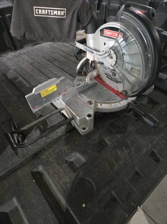 Craftsman 10" miter saw 1