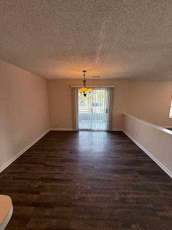 $1,350 / 2br - 1450ft2 - ¡Breezewood de 2 habitaciones y 2 baños! ¡Piscina! ¡Mudate hoy!63932059803522123