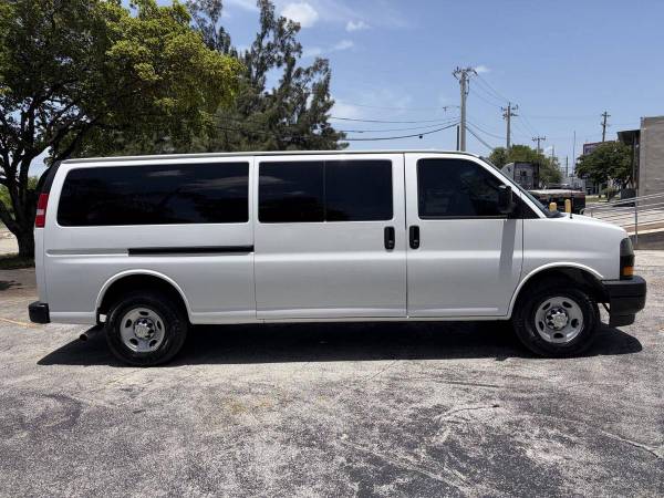 2020 Chevrolet Express LS - Photo 6