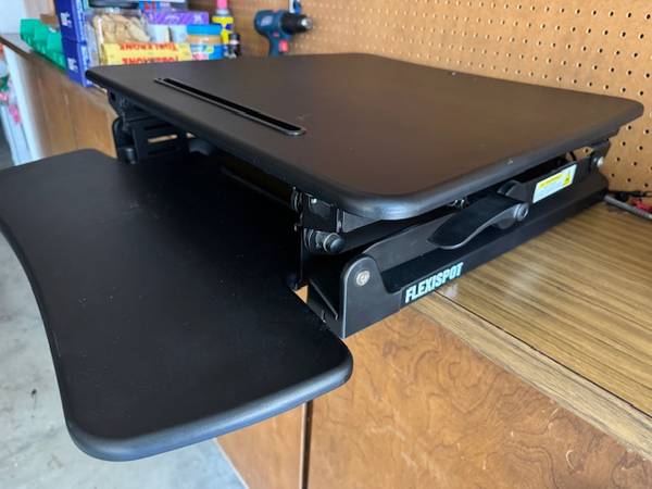 adjustable tabletop computer stand 1