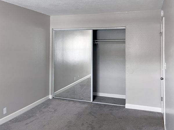 $2,575 / 2br - 756ft2 - San Pablo 2BR 1BA apt, Modern kitchen, Wood-style flooring throughout (hercules, pinole, san pablo, el sob)63657896402945123