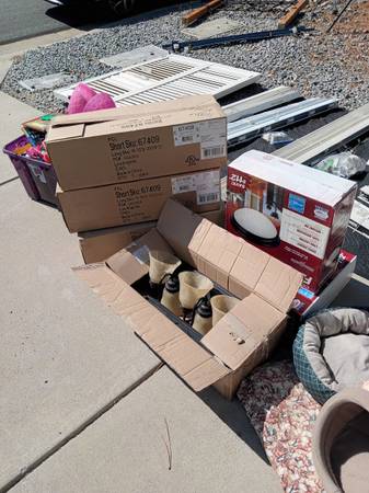 Garage Sale Sunday Oct 5 (Lemmon Valley)63992695138818120
