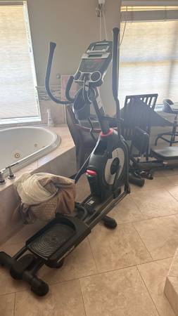Elliptical exercise bike machine 1