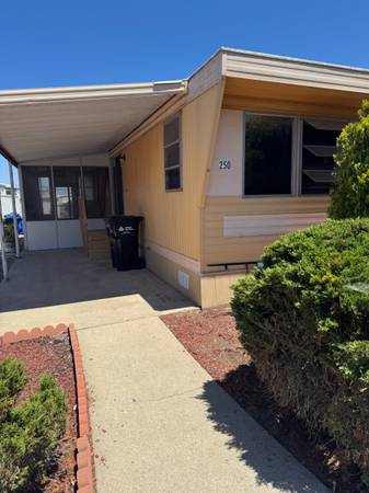 $149,500 / 1br - 600ft2 - Hermosa Villa Ventu en Newbury Park 55+ (PASE Y MIRE) ¡$149,500! (Newbury Park)63800327806723120