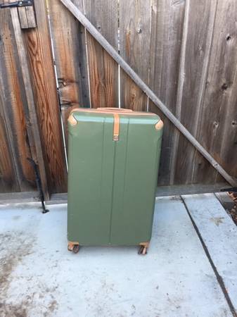 Suitcase large 1