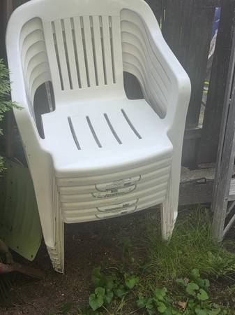 7 chairs stackable 1