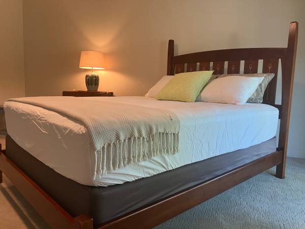 Stickley Bed - Queen 1