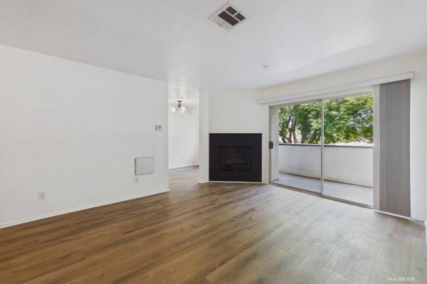 1 Bedroom 1 Bath in Pasadena | Central Heat and Air | Patio/Balcony 1