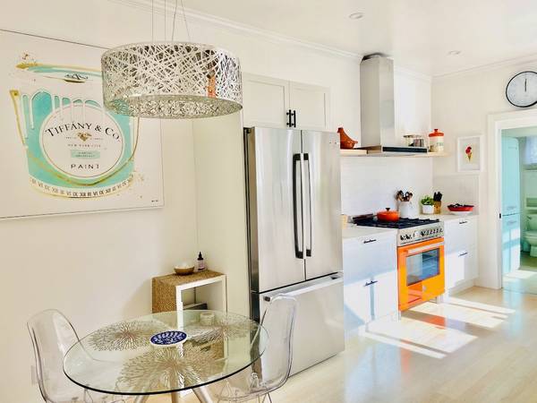 $1,175 / 3000ft2 - Fully furnished Master Bedroom - 5 min walk to UCSF - OCTOBER only (inner sunset / UCSF)63682888530049124