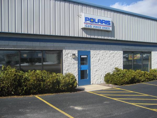 $2,259 / 3450ft2 - Office/Showroom/Warehouse.....3450 sq ft (Muskego/New Berlin area)64152175905921120