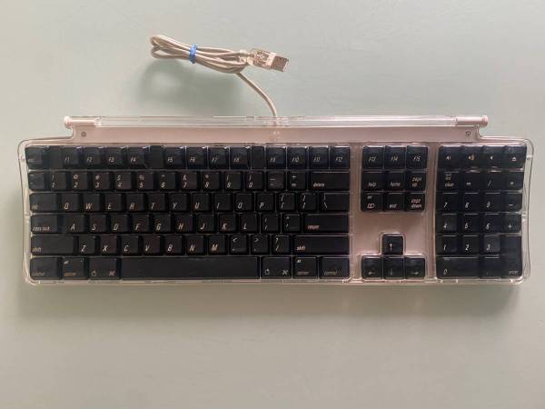 Apple Full-Size Pro Keyboard M7803 USB Designed for Mac Computers 1