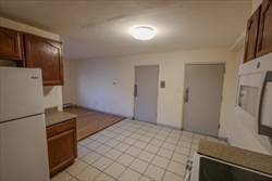 $2,700 / 2br - 950ft2 - Unidad de 2 dormitorios incluye calefacción/agua caliente/estacionamiento OH Dom 7 de septiembre 3pm-3:30pm (Dorchester)63620480123651121