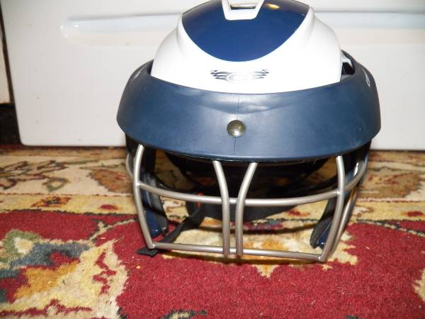 Casco de lacrosse para mujer Cascade LX en excelente estado!! - $85 (Sacket's Harbor, NY)63439307195267121
