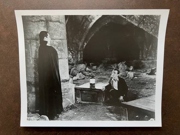 Bela Lugosi & Dwight Frye 8x10" still from DRACULA (1931) 1