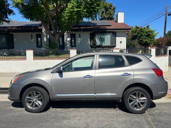 2011 nissan rogue krom edition - $3,80063441254066307122