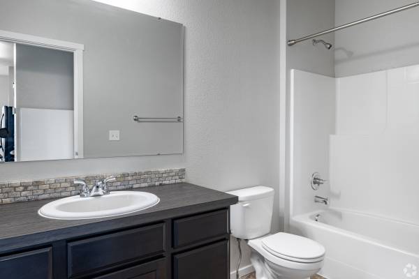 $1,440 / 1br - $1,355 For 1x1 Apartment Coming Available 10/10 (Kuna)63794945716225123
