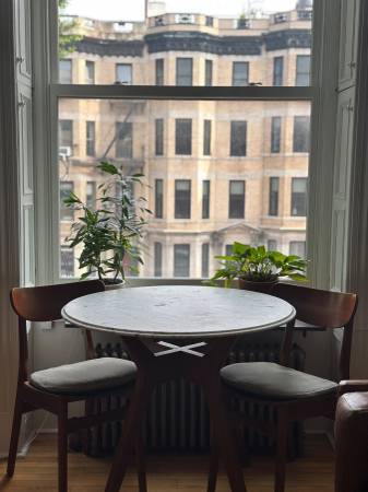 Bright Furnished Studio - 1 block from Prospect Park