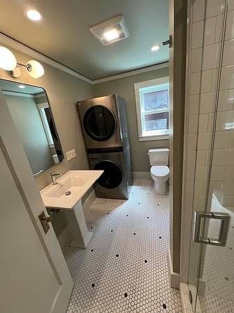$1,700 / 2br - 1000ft2 - One-of-a-Kind Rockridge Flat – Fully Remodeled 2BD/2BA (oakland east)63879902980867121