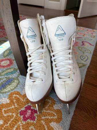 Glacier by Jackson 120 Figure Skates - 6 1
