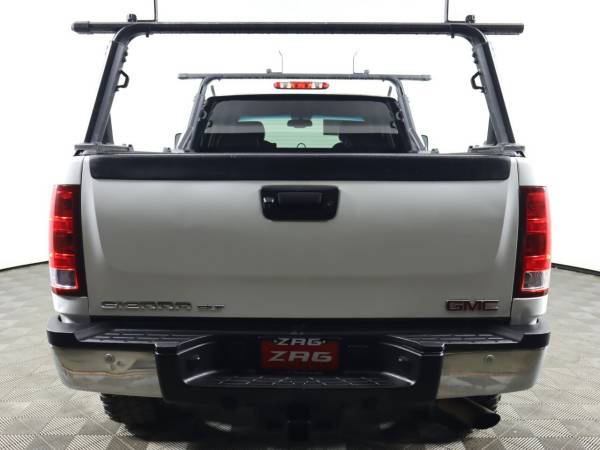 2013 GMC Sierra 2500HD SLT - $24,995 (_GMC_ _Sierra 2500HD_ _Truck_)63498664811651123