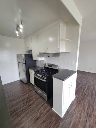 $1,895 / 1br - 650ft2 - 1 Bedroom Apartment (Windsor Hills, La Brea, Los Angeles)63700939546755120
