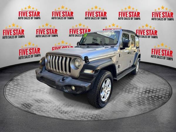 2018 Jeep {{vehicle.model}} PAGOS BAJOS!!!!!!!!!!! 4x4 Tracción a las Cuatro Ruedas Unlimited Sport - $15,995 (Five Star Auto Sales De Tampa)63443116300931122