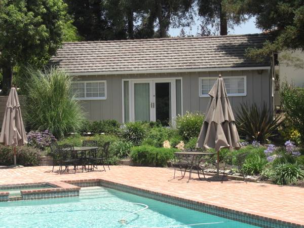 $2,150 / 690ft2 - ADU Guesthouse (Camarillo)63981243139842120