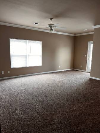 $1,245 / 2br - 1306ft2 - Let's APPLY and move in before the cold weather of Indiana arrives! (1200 E Elmwood Dr, Terre Haute, IN)63675898952449122