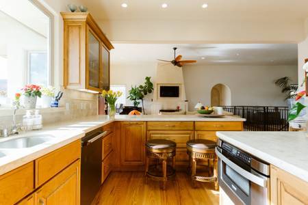 $1,950 / 1br - Furnished Room with Private Bath in CV Village Home w Stunning Views (Carmel Valley Village)64054766728194123