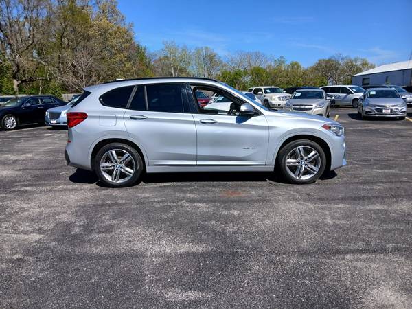 2016 BMW X1 - $9,999 (BEACH PARK, ILLINOIS)63618727210369123