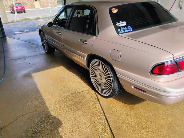 1999 Buick LeSabre limited (Suspensión Grand Touring) - $5,000 (área del aeropuerto Midway)63619112388097120