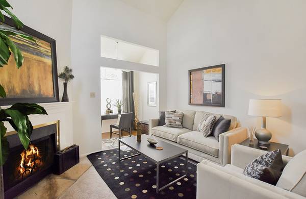 $1,545 / 2br - 1100ft2 - *UPGRADED Cabinets & Counters* 2Bd/2Bth with Sun Room! (Creeks of River Ridge)63792146100867122