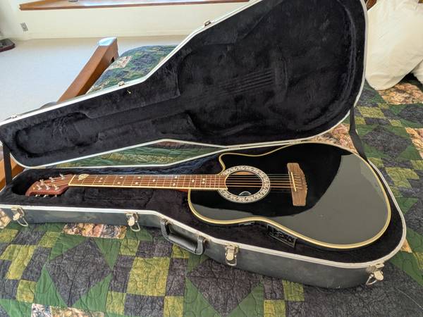 Ovation Celebrity Guitar Model CC157 - musical instruments - by