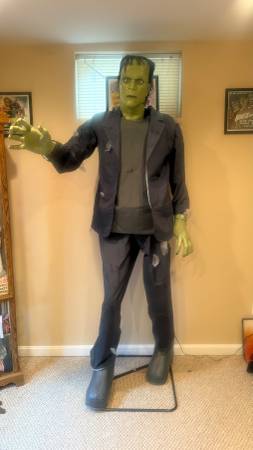 Frankenstein's Monster 7ft Halloween Animatronic - Sale or Trade! 1