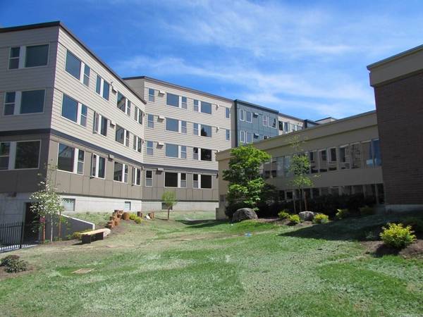 $1,683 / 1 hab. - 337 pies² - 1 dormitorio, WiFi en áreas comunes, Servicios residenciales en línea (3040 Bellevue Way NE, Bellevue, WA)63845962580737122
