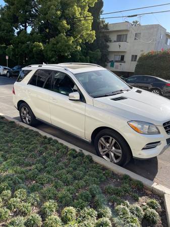 2013 Mercedes-Benz ML 350 – Leather, Sunroof, Navigation, Camera, Heat - $10,08963469920164355121