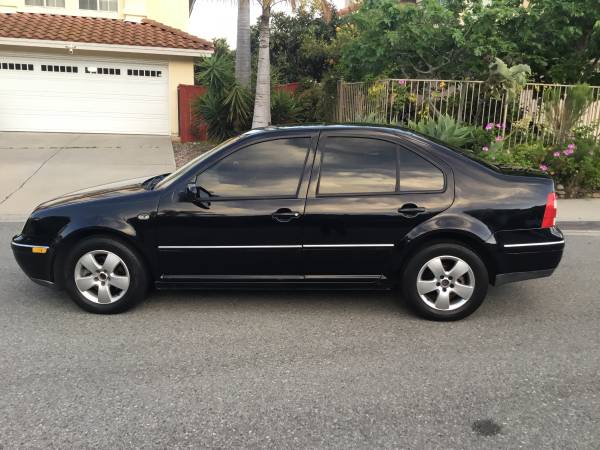 Vw Jetta, pocos kilómetros, muy buen estado, vehículo local, revisión de emisiones pasada, 93000 km - $3.350 (San Diego)63440914204675121