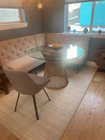 Scandinavian Design Round Dining/counter Table 1