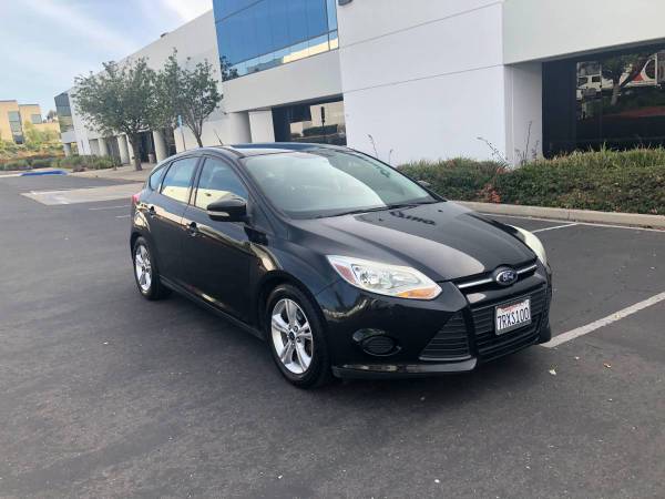 2013 Ford Focus Hatchback - Low Miles - Bluetooth - Free Warranty !! 1