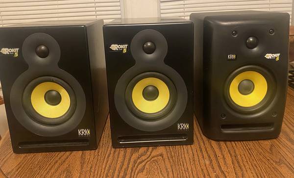 3 Rokit 5 KRK Speakers studio monitors - $4563471138521603120