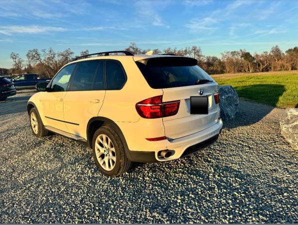 BMW X5 - $9,000 (Antelope)63619150139393123
