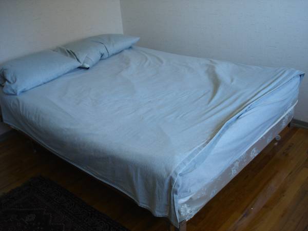 Full Size Bed 1