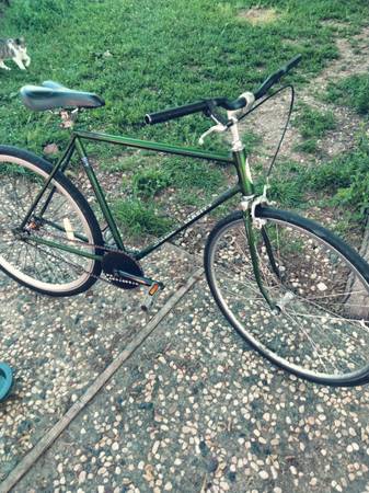 Vintage Schwinn varsity Chicago single speed / Freewheel 27" - $140 (Pittsburg)63471439187075120