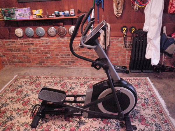 Pro-Form Carbon EX Elliptical 1
