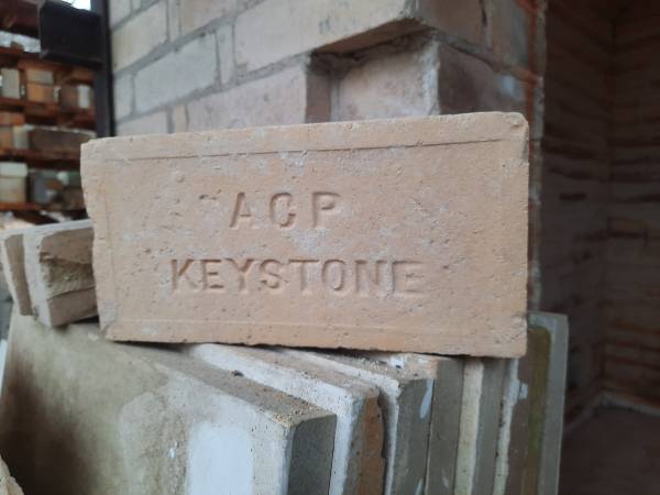 Kiln Brick High Fire 1