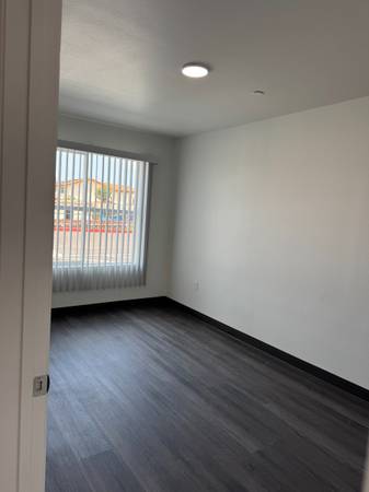 $2,099 / 2br - Apartamentos Vista Lane (San Ysidro)63657310295939121