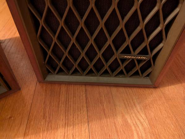Realistic Speakers (Made in Japan) - $8063439081901955122